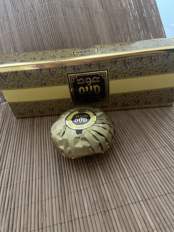 Savonnette  oud oriental oud soap jaune 125g made in UEA