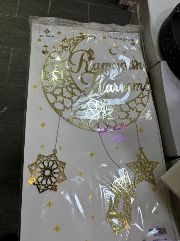 Suspension gold ramadan