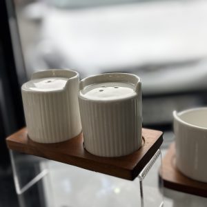 Salière poivrière strié bois d’acacia