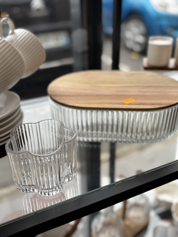 Boîte à gâteau bois d’acacia strié