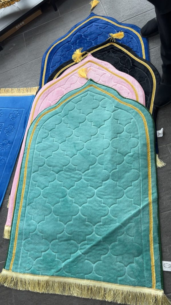 Tapis de prière en forme de dôme